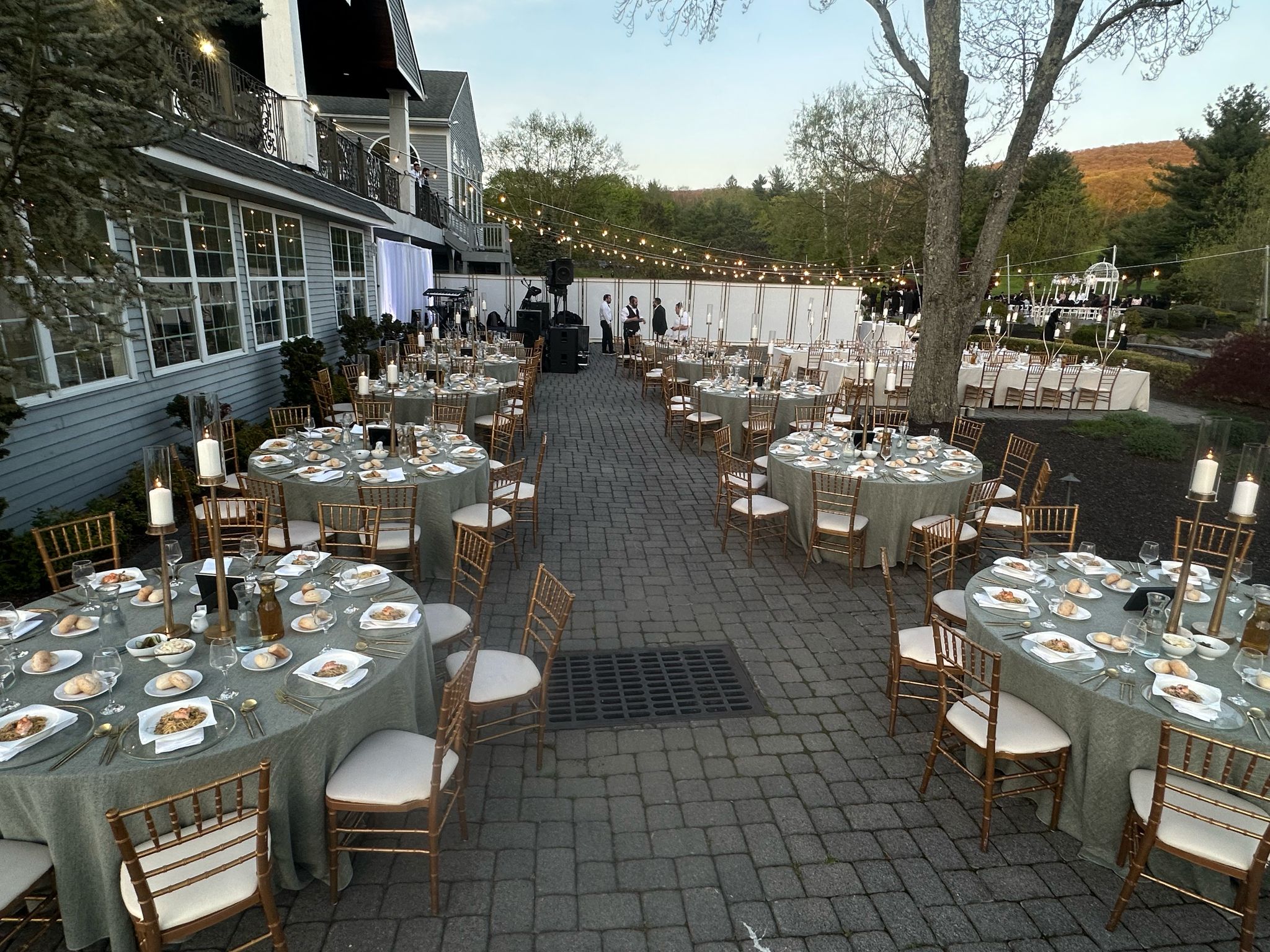 The Best Time of Year to Host a Kosher Wedding in Hudson Valley
